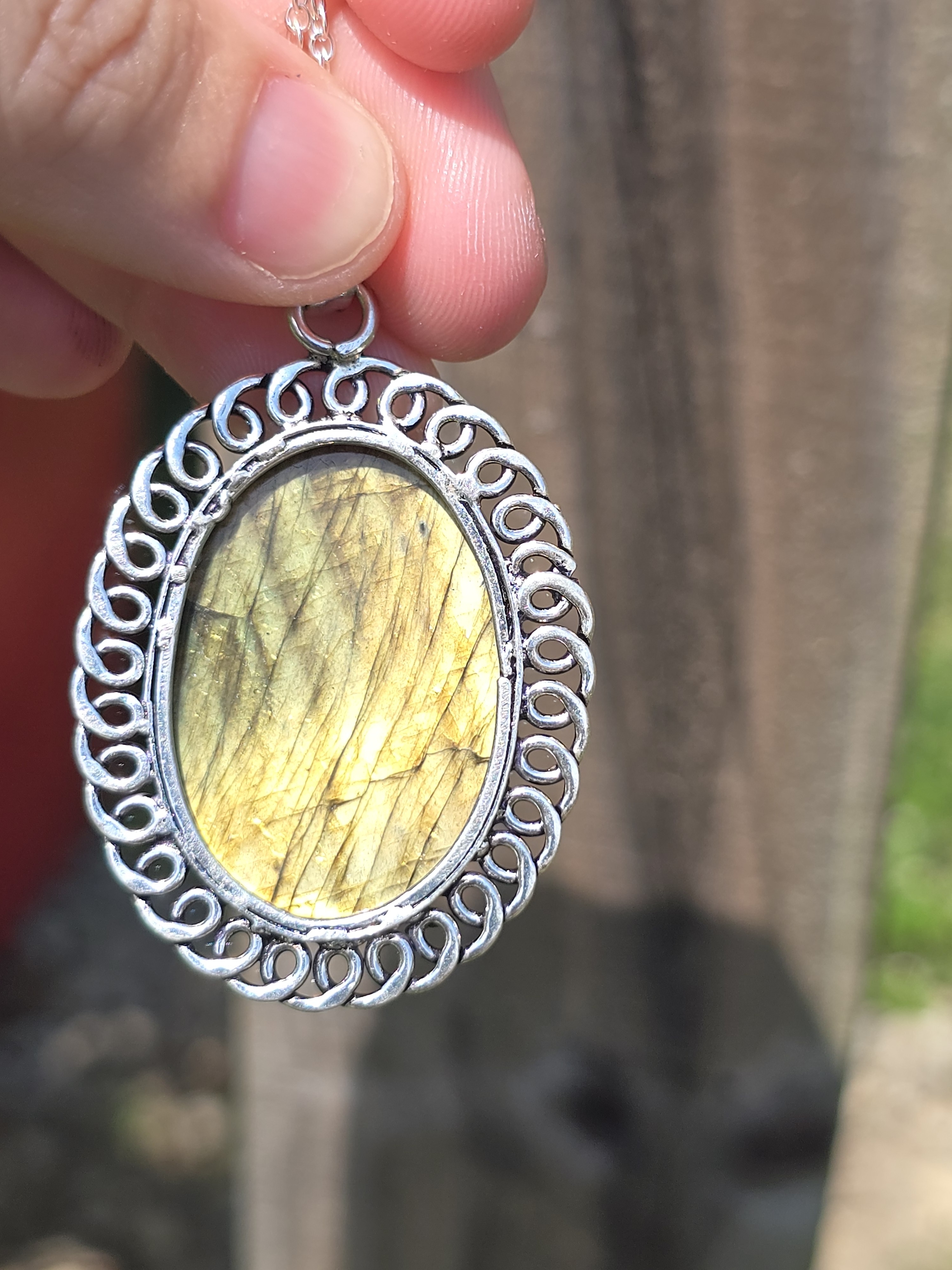 925 Silver-Frame Yellow Labradorite Oval Pendant Necklace - Women Jewelry
